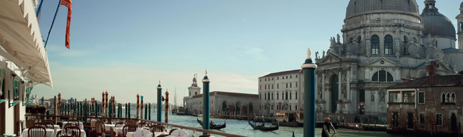 Discover Venice with a taxi water tour