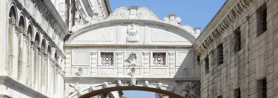 Book at the Bridge of Sighs, just 500m from Ponte di Rialto